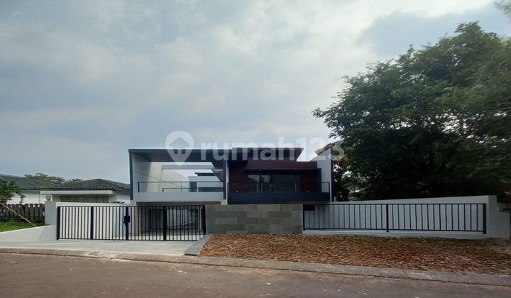 Modern Luxury House with Certificate of Ownership, Private Pool and Private Gym in Bukit Golf Hijau Cluster, Sentul City, Bogor 2