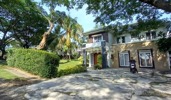 Rumah Hook Nuansa Villa Dengan Banyak Kamar Shm Di Cluster Bukit Golf Hijau Sentul City Bogor