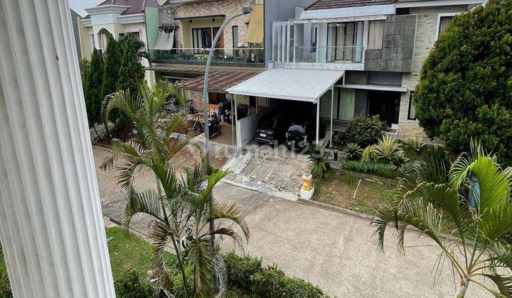 foto lainnya rumah 2 lantai mewah klasik