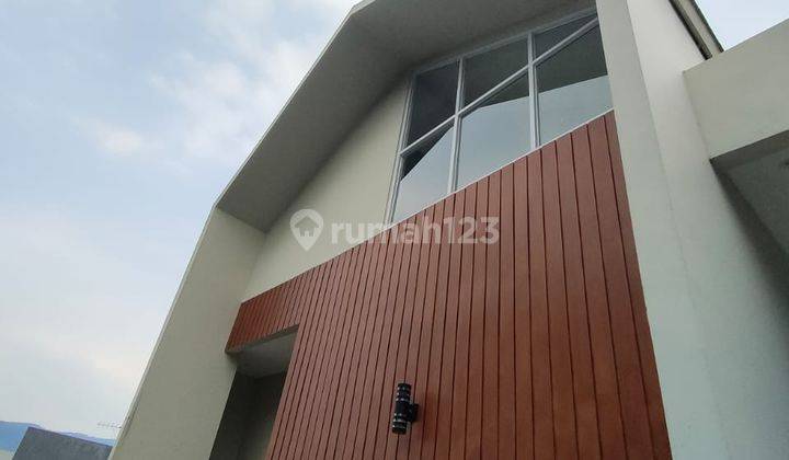 Rumah Baru Siap Huni Shm Dengan Private Pool View Pegunungan Di Cluster Taman Legian Sentul City Bogor 2