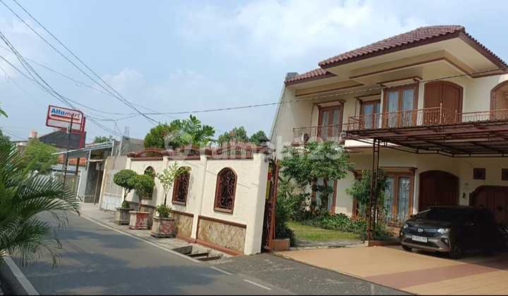 Rumah Mewah 2 Lantai Siap Huni Dekat ke Taman Mini dan Tol di Jakarta Timur 2