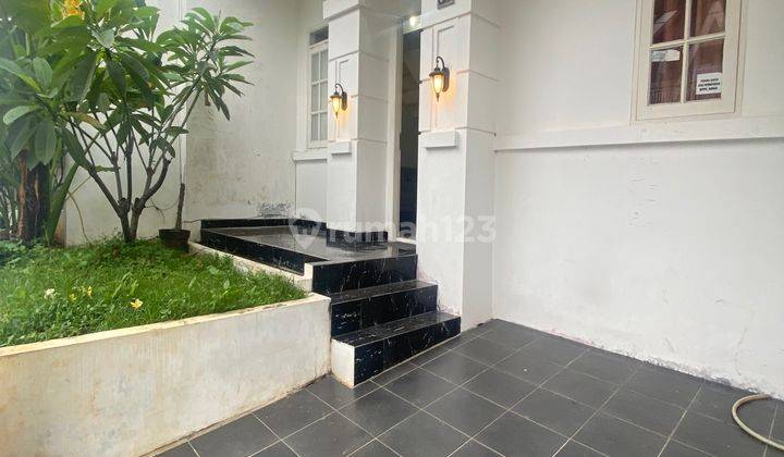garasi/carport rumah dengan mezanin siap huni