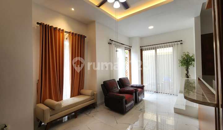 Rumah 2 Lantai Hook Furnish Shm View Gunung Dengan Private Pool Di Cluster Taman Legian Sentul City Bogor 2