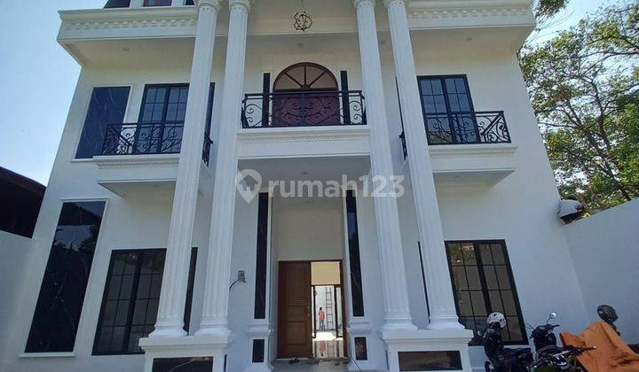 Rumah Baru Mewah 2 Lantai Shm Dengan Private Pool Furnish Di Cluster Mediterania 2 Sentul City Bogor 1