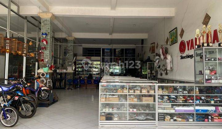 3 Storey Shop for sale on the edge of Jalan Raya Singaraja 2