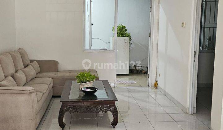 Rumah Murah Dekat Living World Kota Wisata 1