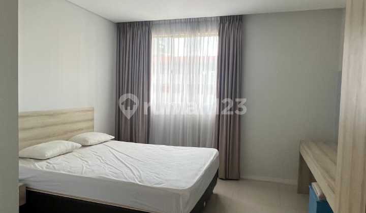 View Pool Furnished Paddington Alamsutera Dekat Univ Binus