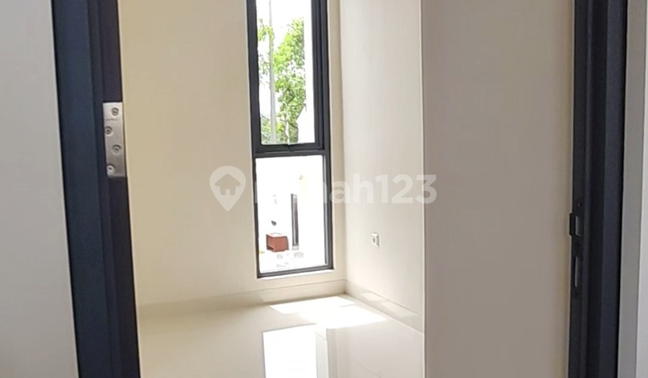 Rumah Baru Di Lokasi Tangerang Kota. Sudah Maximal Layoutnya. Unit Terbatas! 2