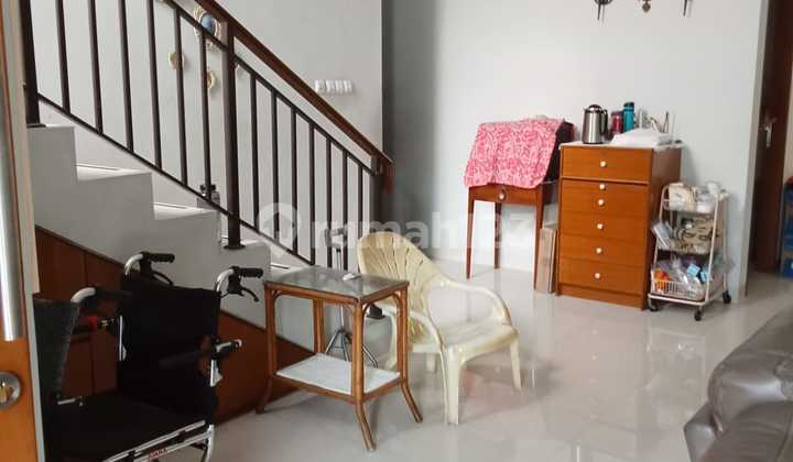 Dijual Rumah 2 lantai rapih siap huni di Sunrise Garden, Jakarta Barat - Lvaefa 2