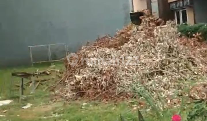 For Sale: Prime Lot, Ideal for Boarding Houses, Corner Position in Foresta Studento BSD City. Ymefb