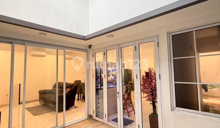 Rumah Super Rapih dan Cantik di Gading Serpong!! Luas Tanah 180M2 Layak di Pertimbangkan!!