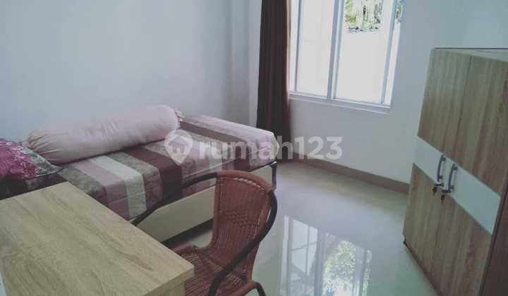 Dijual Rumah semi furnish siap huni di dalam Komplek Graha Raya Tangerang Selatan. Itaefa 2