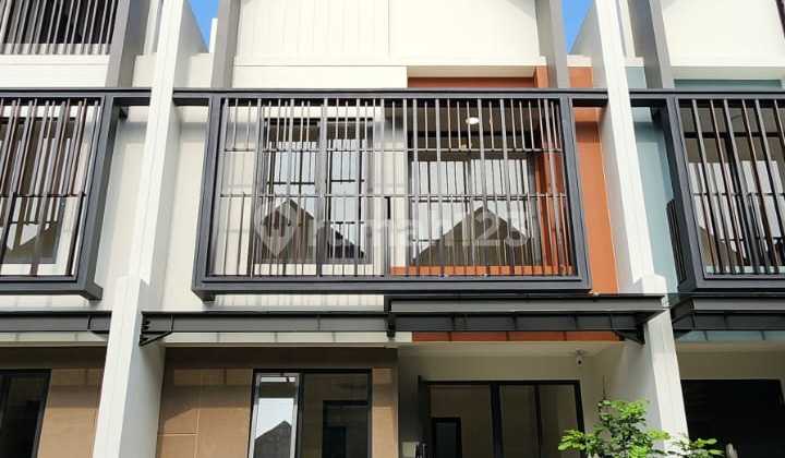 Dijual Rumah 2 Lantai Rapih Bagus siap huni di Cluster Leonora Gading Serpong. Byn
