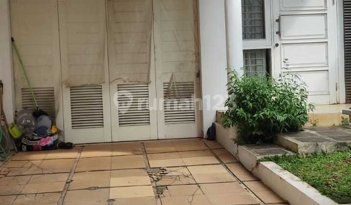 Dijual Rumah Dicluster Darwin The Scientia Summarecon Gading Serpong. Depan Taman