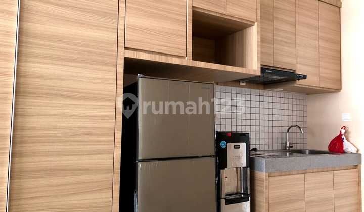 Disewakan Fully Furnished Apartemen Paddington Dekat Binus 2