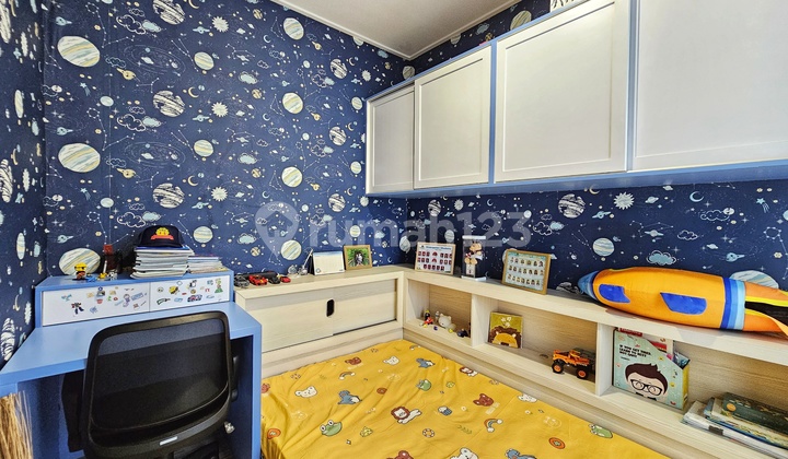 Dijual Cepat Rumah 2 Lantai Minimalis furnished siap huni di cluster Martinez, Symphonia Summarecon Serpong. Wndefgs 2