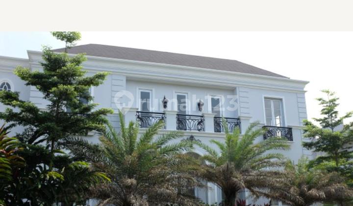 Classic Modern House in the Premium Area of Pondok Hijau Golf Gading Serpong.