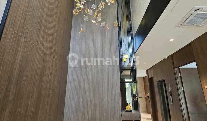 Dijual Rumah Sultan Mewah Furnished 3 Lantai Ada Pool Dan Lift, Lyndon Navapark Bsd. Wndefgs 2