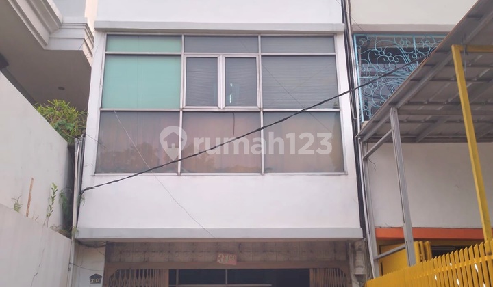 Ruko Sangat Murah di Cideng, Harga di Bawah NJOP