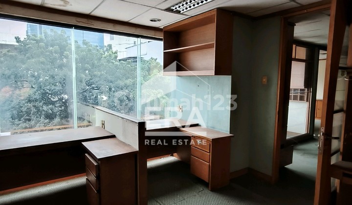 Office building for sale in Kebon Sirih, Central Jakarta