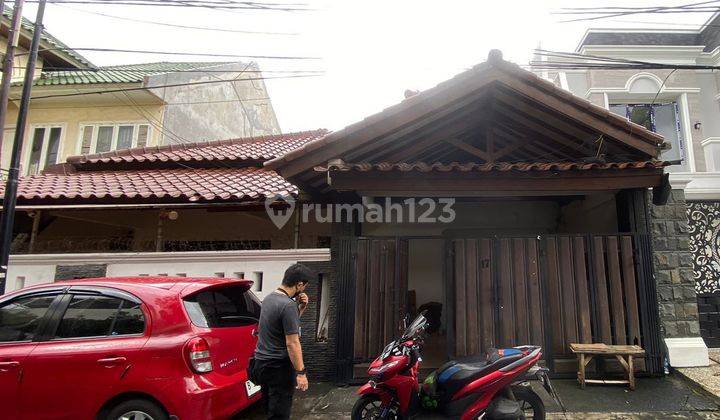 Rumah dengan 2 muka jalan, di Tebet Barat 7 1