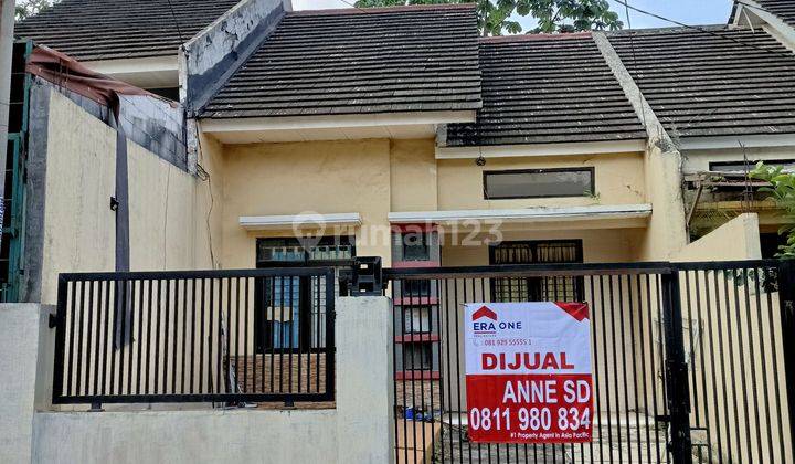 Rumah di jalan utama perumahan Cikeas Gardenia  1