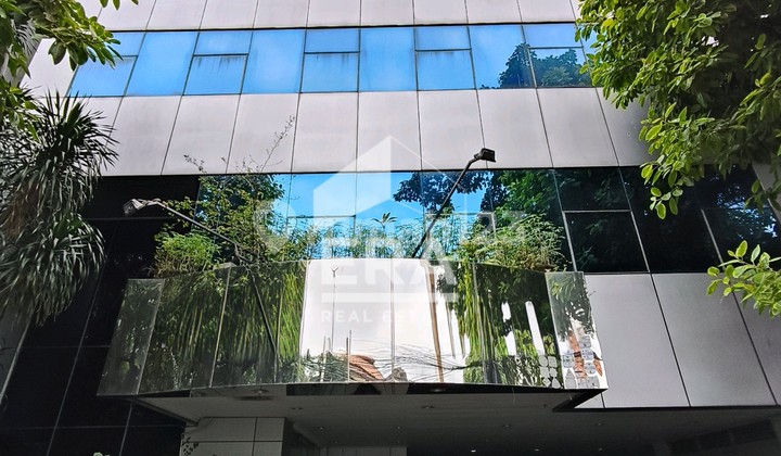 Office building for rent, ready to use in Johar, Kebon Sirih, Central Jakarta.