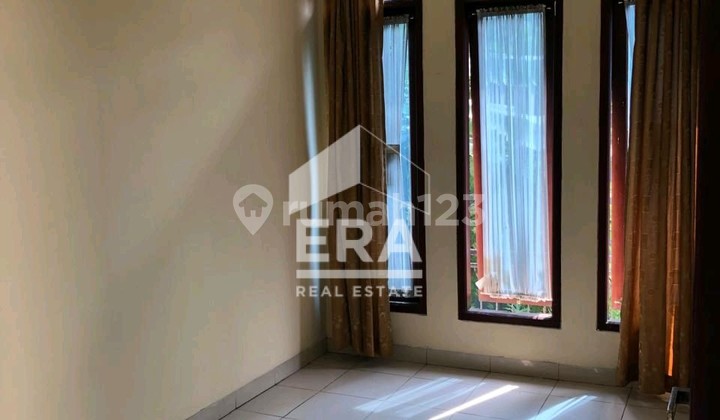 Dijual cepat rumah asri bebas banjir di daerah condet jakarta timur 2