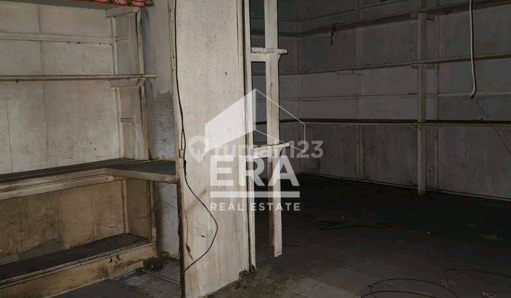 Disewakan toko di pintu pasar Utara Balimester Jatinegara 2