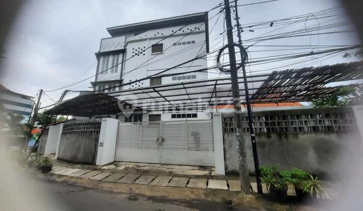 House + Fully Furnished Boarding in South Tanjung Duren 2