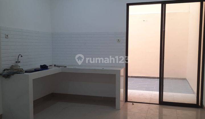 Rumah Baru 3 Lantai di Kepa Duri Jakarta Barat 2