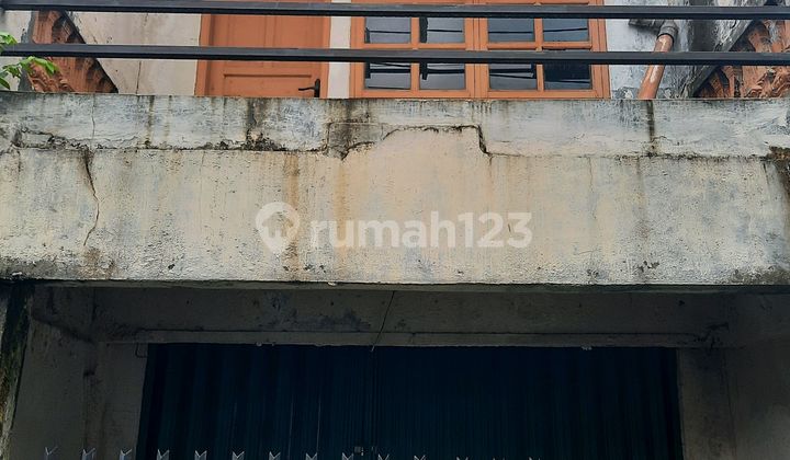 Murah Bangett..... Rumah Tua Buat Investasi, Kost2an di Jelambar Murah Bangett..... Rumah Tua Buat Investasi, Kost2an di Jelambar