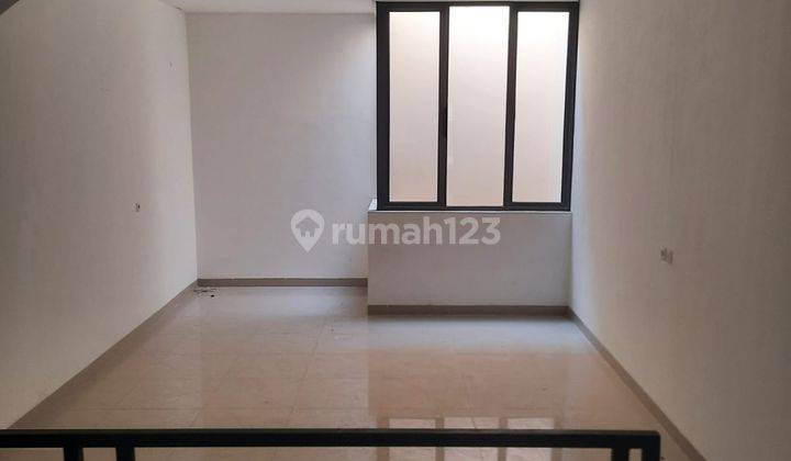 Rumah Baru 3 Lantai di Kepa Duri Jakarta Barat 1