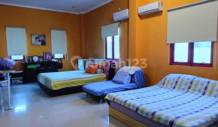 Rumah Gandeng 4,5 Lantai di Jelambar 2