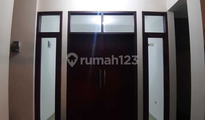 Cheap!!!!! Nice 2-Story House Behind Ubertos Mall Bandung Cheap!!!!! Nice 2-Story House Behind Ubertos Mall Bandung