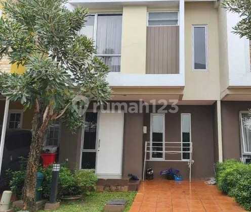 Rumah SHM, Malibu Village, Gading Serpong, Terawat, Berada di Pusat Kota Gading Serpong Rumah SHM, Malibu Village, Gading Serpong, Terawat, Berada di Pusat Kota Gading Serpong