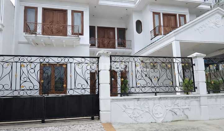 GREEN GOLF ESTATE, HIGHLY STRATEGIC, SPACIOUS, SERENE, NEGOTIABLE UNTIL DEAL.