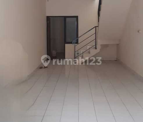 RUKO PULO GADUNG, JAKARTA TIMUR, 2 LANTAI, COCOK UNTUK TOKO FASHION, KANTOR, ATAU BISNIS F&B RUKO PULO GADUNG, JAKARTA TIMUR, 2 LANTAI, COCOK UNTUK TOKO FASHION, KANTOR, ATAU BISNIS F&B