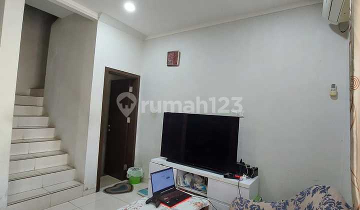 VIOLA CLUSTER @ GRAHA RAYA, VERY STRATEGIC LOCATION, FULLY RENOVATED, SEMI-FURNISHED 2