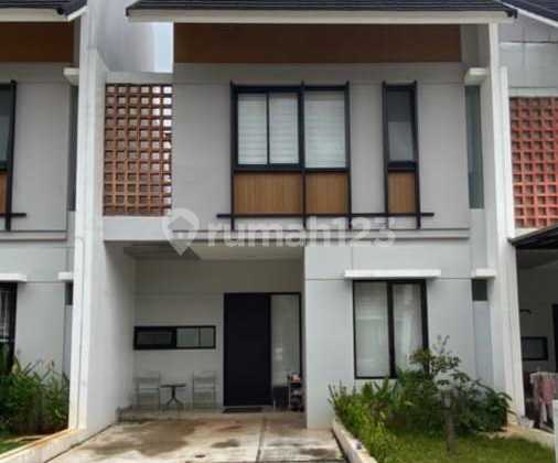 Go Home Residence House, Quick Sale, Very Strategic, Flood-Free Go Home Residence House, Quick Sale, Very Strategic, Flood-Free