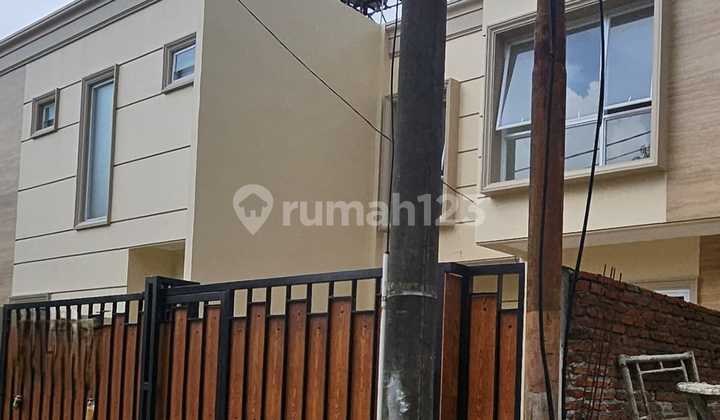 Rumah Sektor 7, Gading Serpong, Sangat Strategis, 2 Lantai, Nego