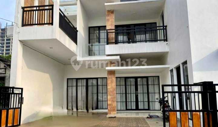 Rumah Bumi Puspitek Asri, Bsd, 2 Lantai, Mewah, Siap Huni!!