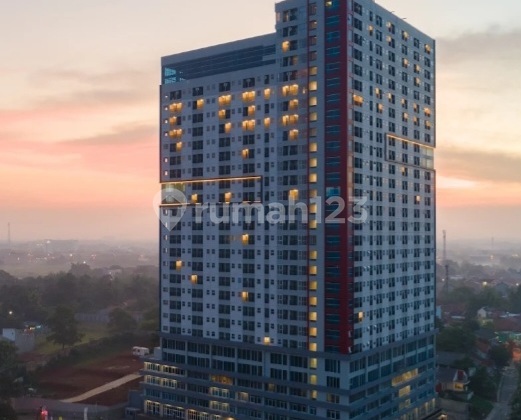 The Avenue Parkland, Sangat Strategis, View Swimming Pool