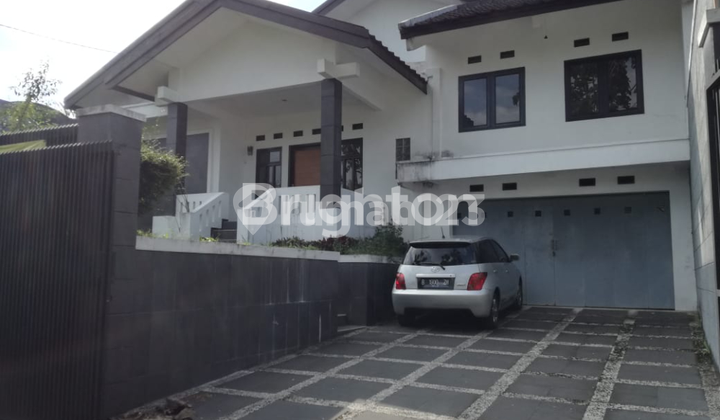 RUMAH SETRA MURNI TENGAH, BANDUNG, DEKAT DENGAN JL. SETIABUDI