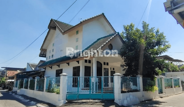 RUMAH MEWAH DI GEDONG KUNING, YOGYAKARTA SANGAT STRATEGIS, FULL FURNISHED, NYAMAN DAN SIAP HUNI 1
