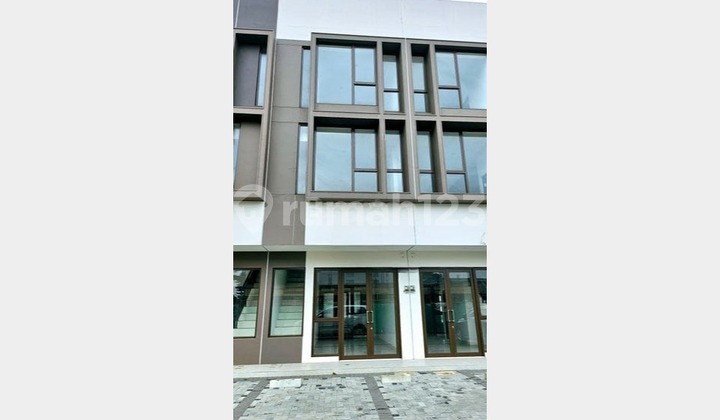 VIRGINIA ARCADE, STRATEGIC SHOPHOUSE 2 FRONTAGES, RARE FIND, PRIME LOCATION