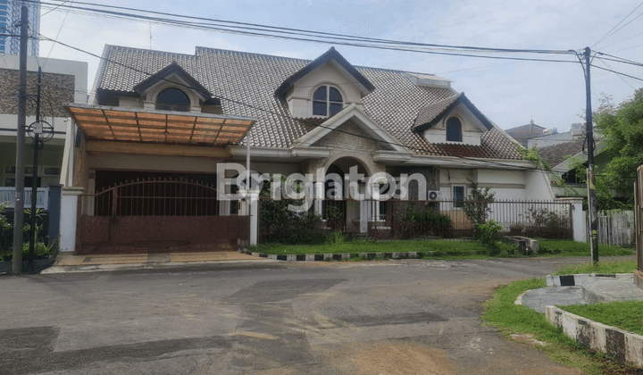 RUMAH FULL FURNISH SIAP HUNI DHARMAHUSADA INDAH 1