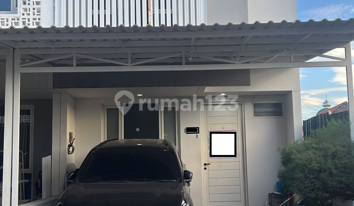 HOUSE FOR SALE IN DIAN ISTANA WIYUNG NEAR MENGANTI