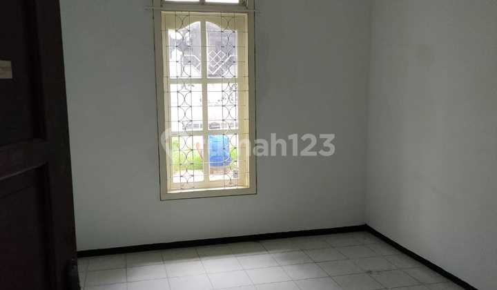 Rumah 2 Lantai Simpang Darmo Permai Selatan 2