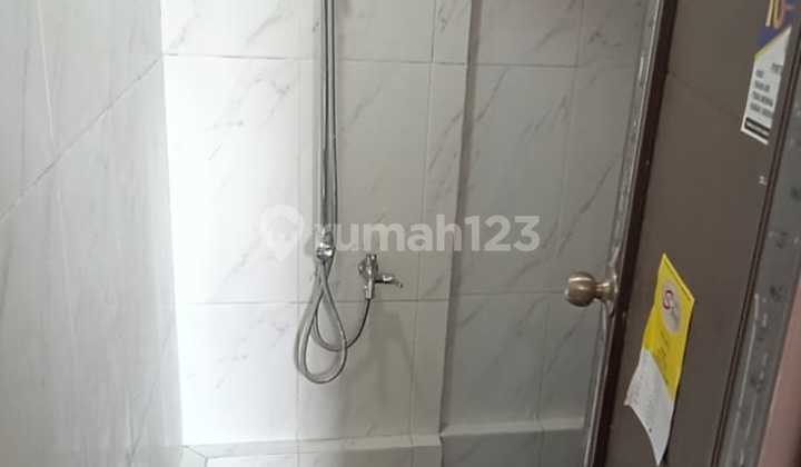 RUMAH 2 LANTAI MODERN MINIMALIS MENGANTI PERMAI 2